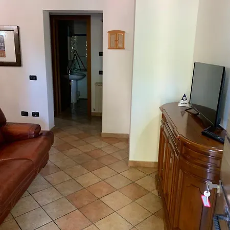 Residenza Le Querce Bilocale Сasa de vacaciones